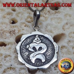 pendentif en argent Om sculpté balinais ॐ
