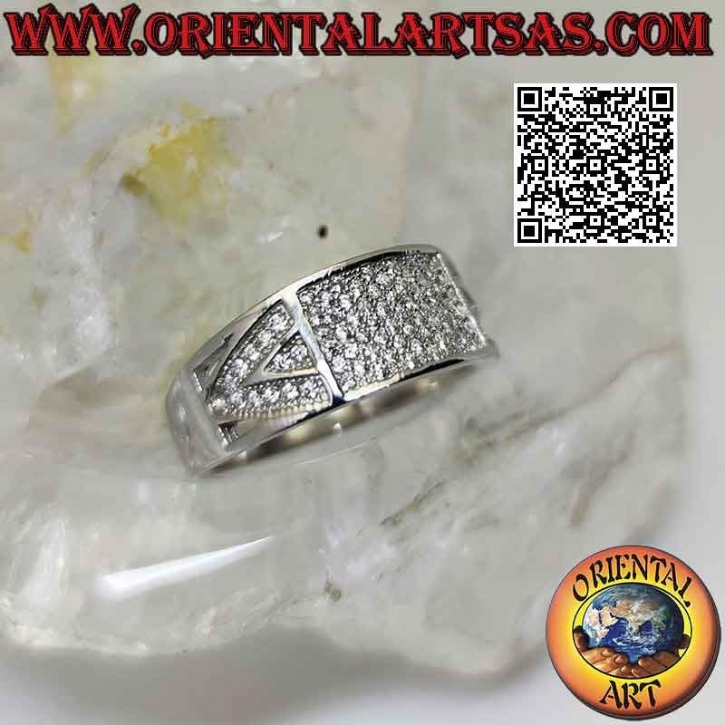 Silver ring with growing band with rectangle studded with white zircons and triangular motif