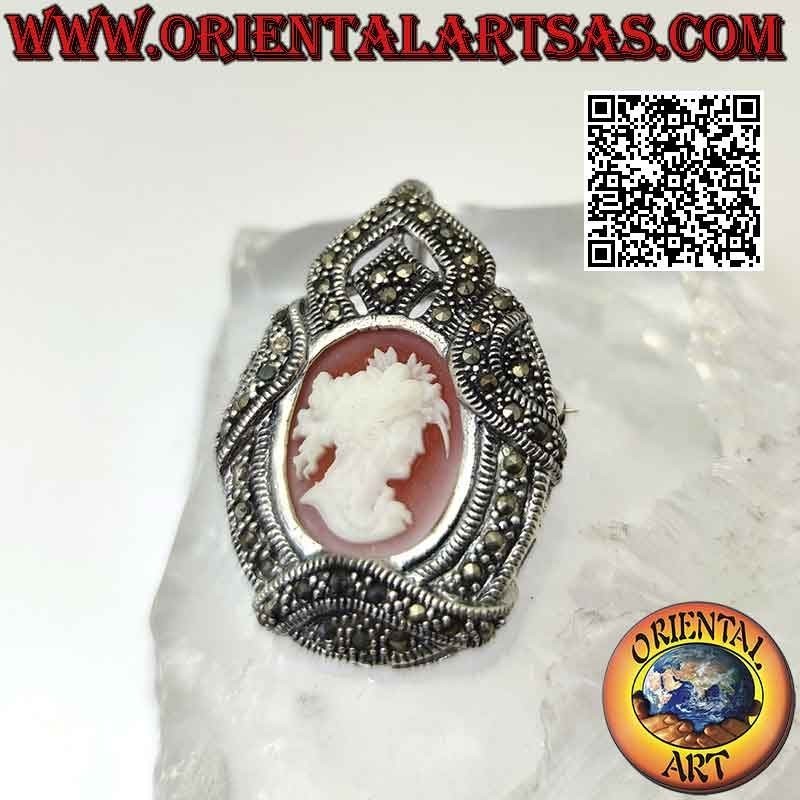 Broche pendentif en argent avec camée de femme séduisante et cadre serti de marcassite
