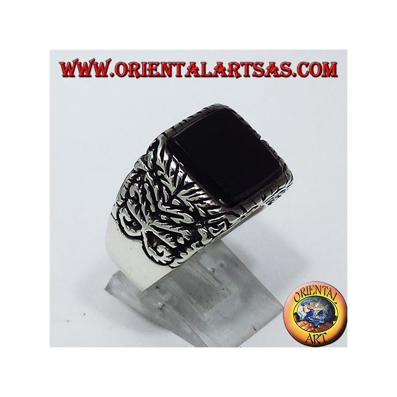 Bague en argent incrusté d'onyx