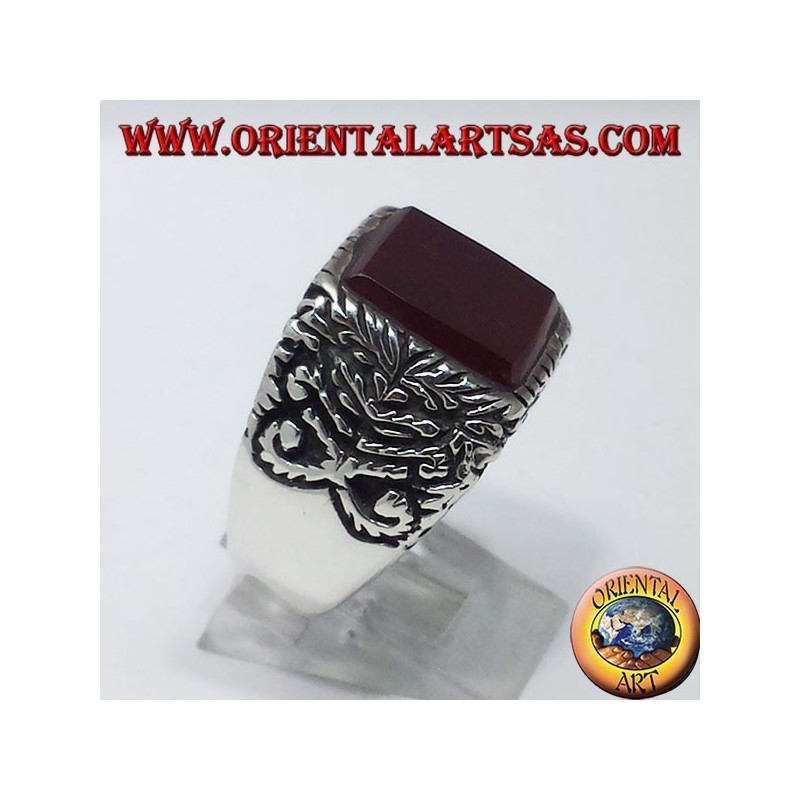 Bague en argent incrusté de cornaline