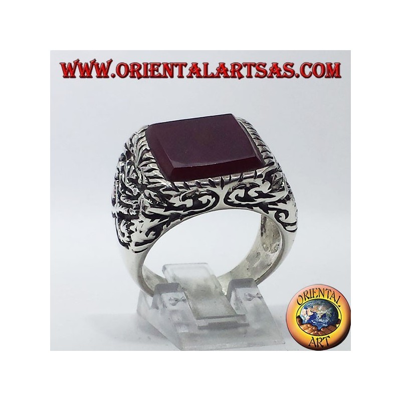 Bague en argent incrusté de cornaline