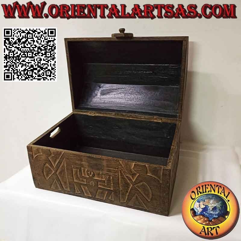 Coffre avec aborigènes en bas-relief et couvercle carré en bois de balsa 45 cm