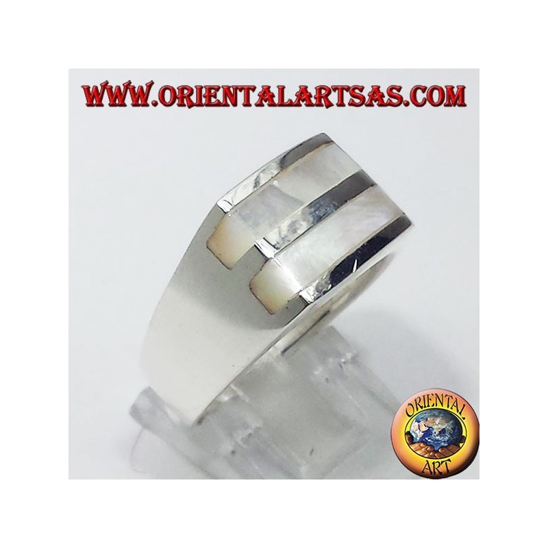 Silver ring with two mother of pearl