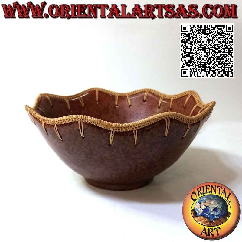 Cuenco de los aborígenes de Lombok en terracota y borde de mimbre ondulado de 28 cm