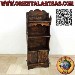 Kleines Bücherregal mit...