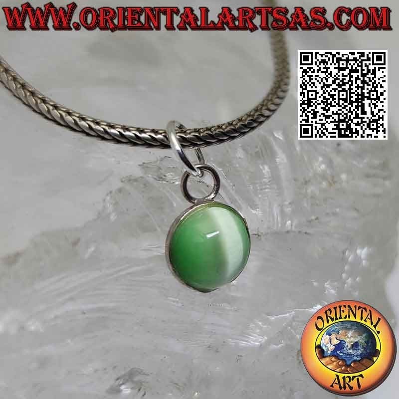Silver pendant with round cimòfane (cat's eye) on a smooth setting