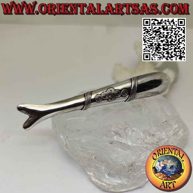 Brosche aus 925 ‰ Silber glatter Fisch mit Spiralen in der Mitte im Relief