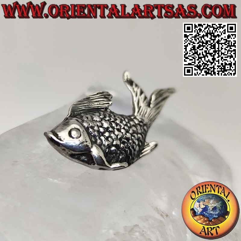 925 ‰ silver brooch in the shape of a fish with raised scales