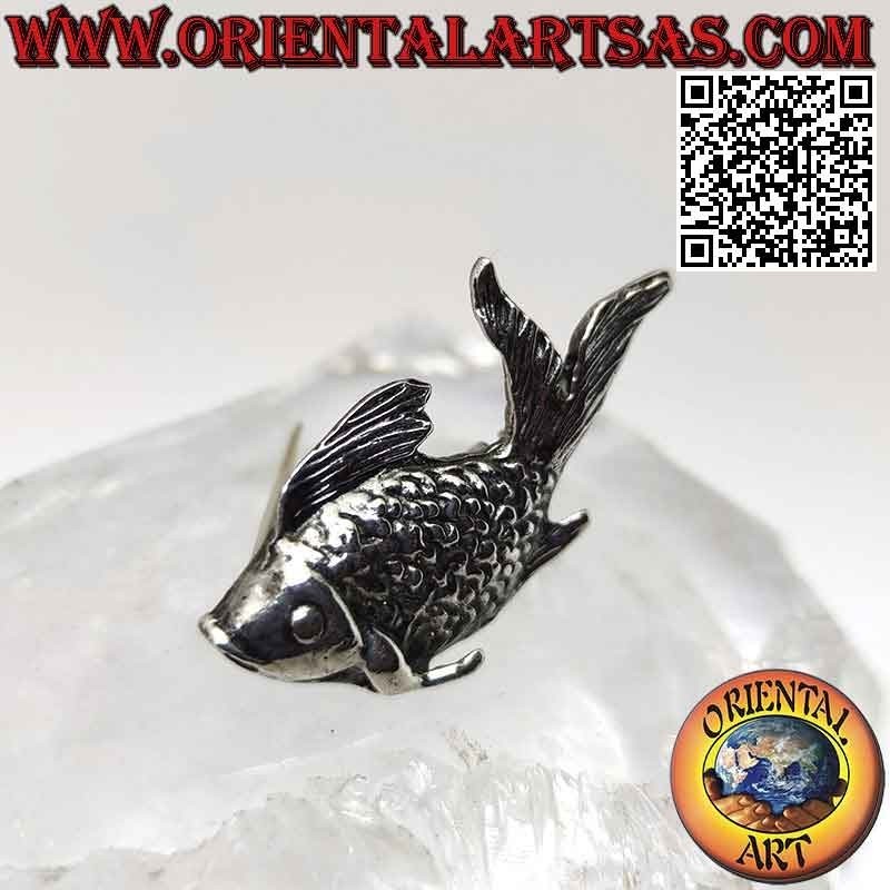 Brosche aus 925 ‰ Silber in Form eines Fisches mit erhabenen Schuppen