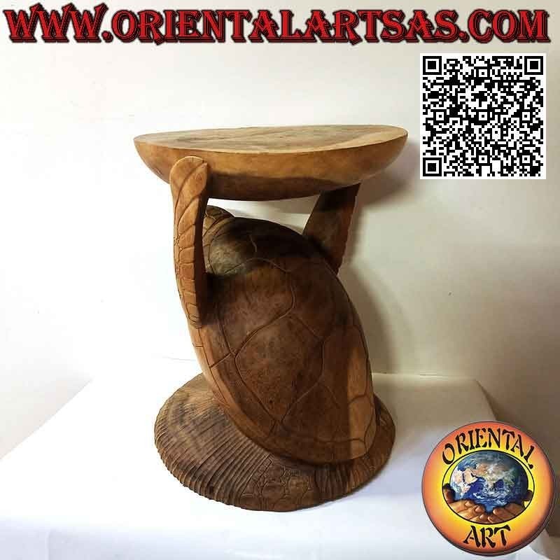 Tavolo tondo da salotto a scultura, tartaruga che sorregge il piano in legno di suar (52x 39x 40)