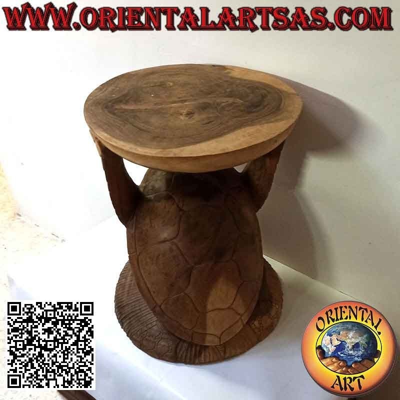 Mesa escultura redonda para salón, tortuga apoyando la tapa de madera de suar (52x 39x 40)