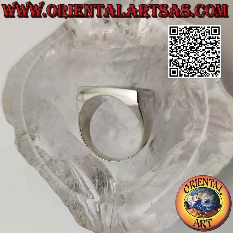 Smooth silver ring with square onyx flush with edge 17x17 mm