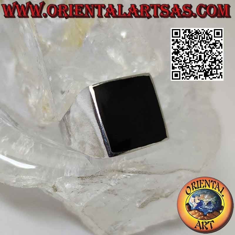Bague en argent lisse avec bord affleurant en onyx carré 15x15 mm (fin)