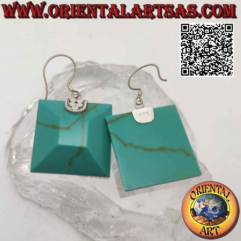 Boucles d'oreilles avec pâte de turquoise carrée facettée attachée par un crochet en argent