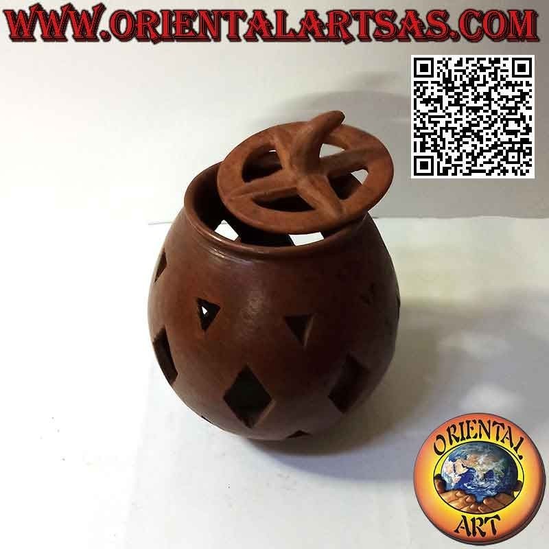 Scatola a forma di zucca con trafori romboidali in terracotta