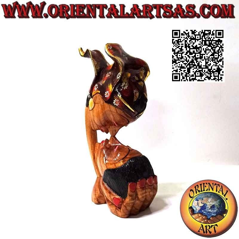 Scultura del bacio tra due amanti orientali di profilo in legno di suar da 26 cm (dipinta)
