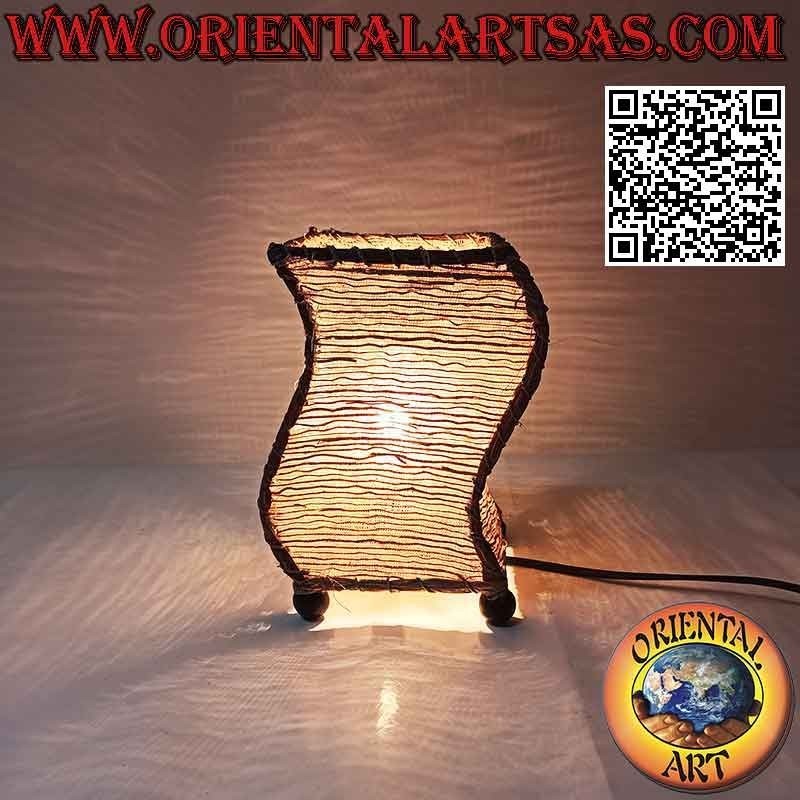 Ethnische Tischlampe "S-Wave" mit quadratischem Sockel aus Sandelholzwurzel von 21 cm