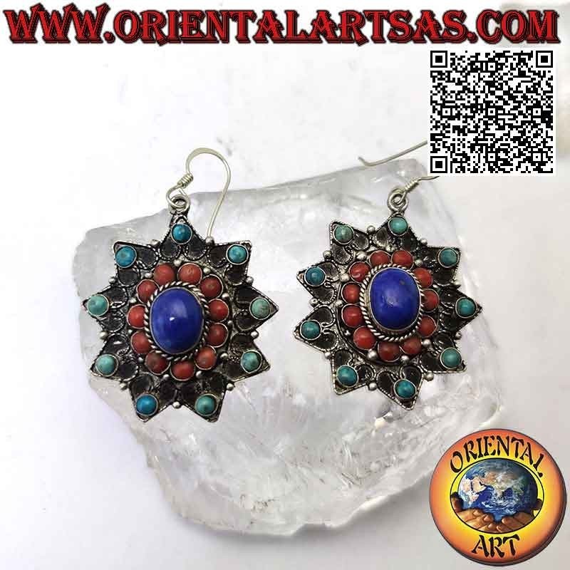 Boucles d'oreilles étoile à huit branches avec turquoise tibétaine, corail et lapis-lazuli et décoration en filigrane