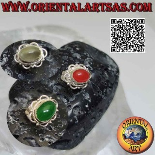 Mini orecchino in argento, pietra ovale cabochon contornata da intreccio e archetti