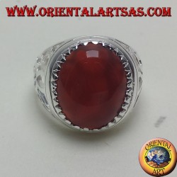 Anillo de plata tallado con cornalina ovalada