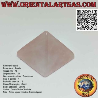 Pyramide de Quartz Rose 20mm x 20mm