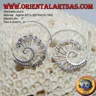 Boucles d'oreilles en fil d'argent, fil spirale décoré