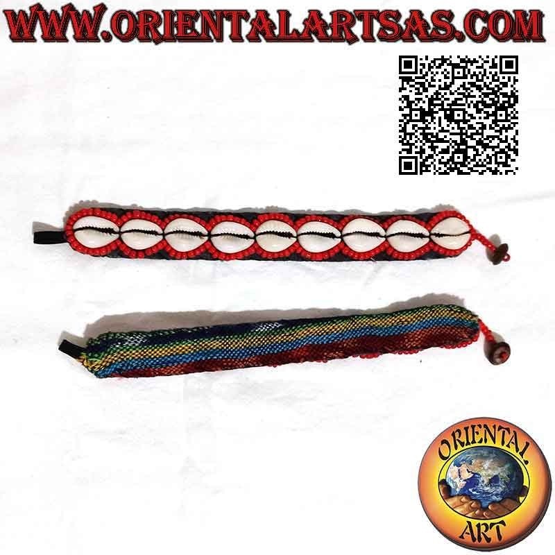 1-reihiges Armband mit Cauri-Muscheln und farbigen Perlen (Knopfverschluss)