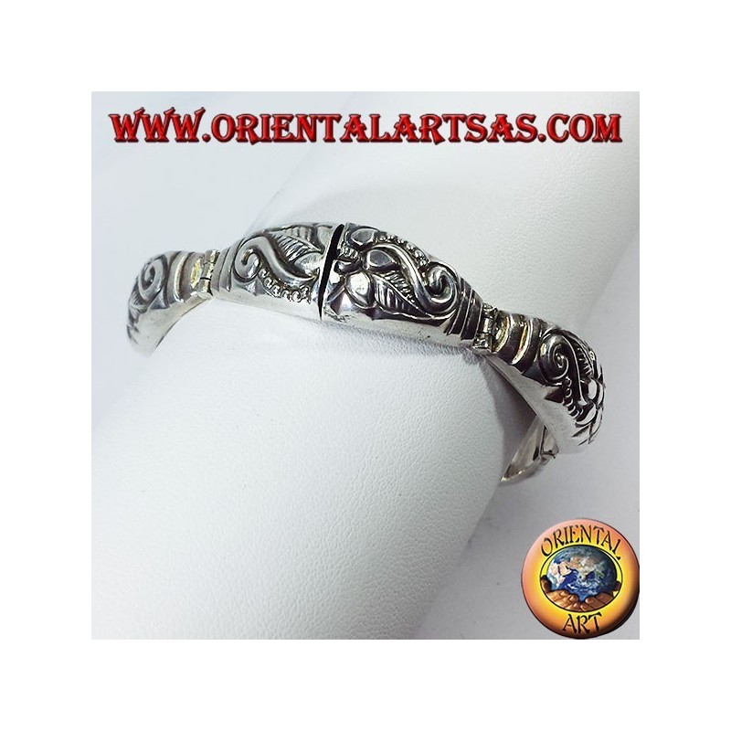 pulsera de plata semi cincelado a mano de flores