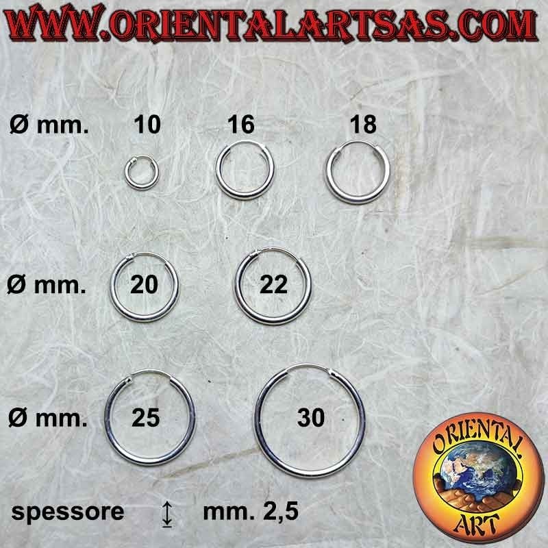 Silver earrings, simple smooth 2.5mm thick circles (classic)