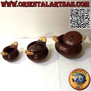 Pentola vaso tradizionale di Lombok in terracotta e maniglie di midollino, fatto a mano