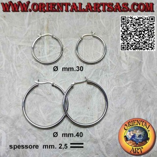Boucles d'oreilles en argent, cercles lisses unis de 2,5 d'épaisseur de 30 mm Ø à 40 mm Ø (levier)