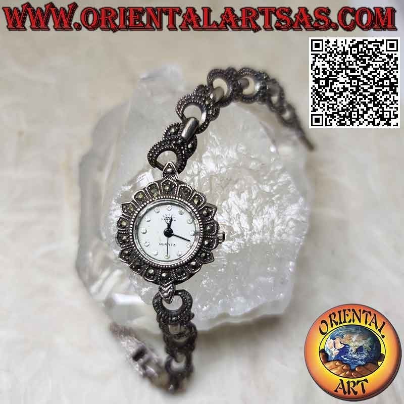 Runde Quarzuhr in 925 ‰ Silber mit Markasit besetztem Ringband und Zirkonia auf dem Zifferblatt