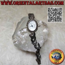 Oval quartz watch in 925 ‰...