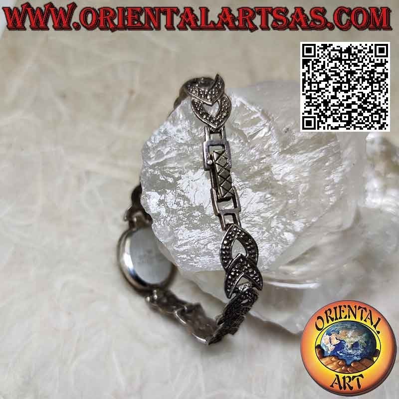 Ovale Quarzuhr in 925 ‰ Silber mit markasitbesetztem Bügelarmband