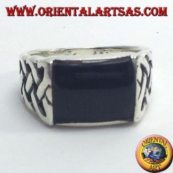 anillo de plata con ónix y nudo celta perforado