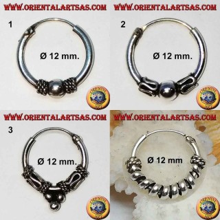 Orecchino in argento 925‰, cerchio lavorato, 12 mm di diametro (1)
