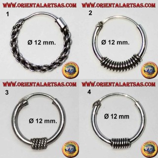 Orecchino in argento 925‰, cerchio lavorato, 12 mm di diametro (2)