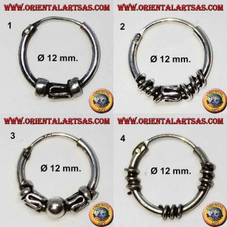 Orecchino in argento 925‰, cerchio lavorato, 12 mm di diametro (3)