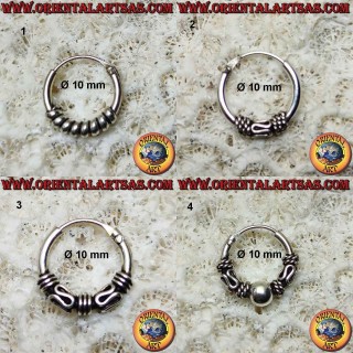 Orecchino in argento 925‰, cerchio lavorato, 10 mm di diametro (3)