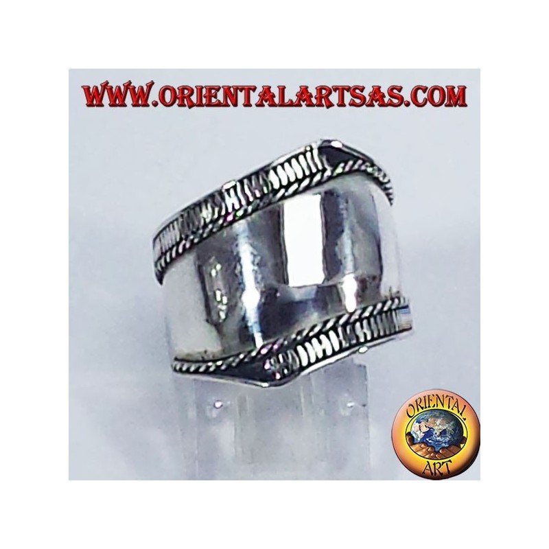 Anello fascia larga in argento, Bali con righe asimmetriche