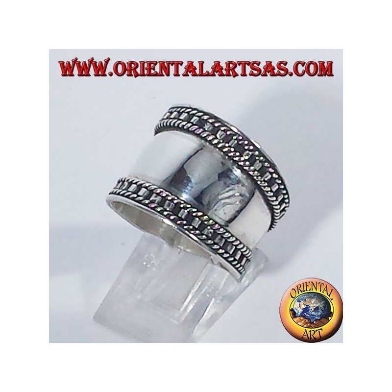 Anello fascia larga in argento, Bali con bordi a scala
