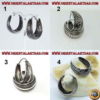 Orecchini in argento a cerchio largo bombato cesellato e crescente da 22 mm x 19 mm (1)