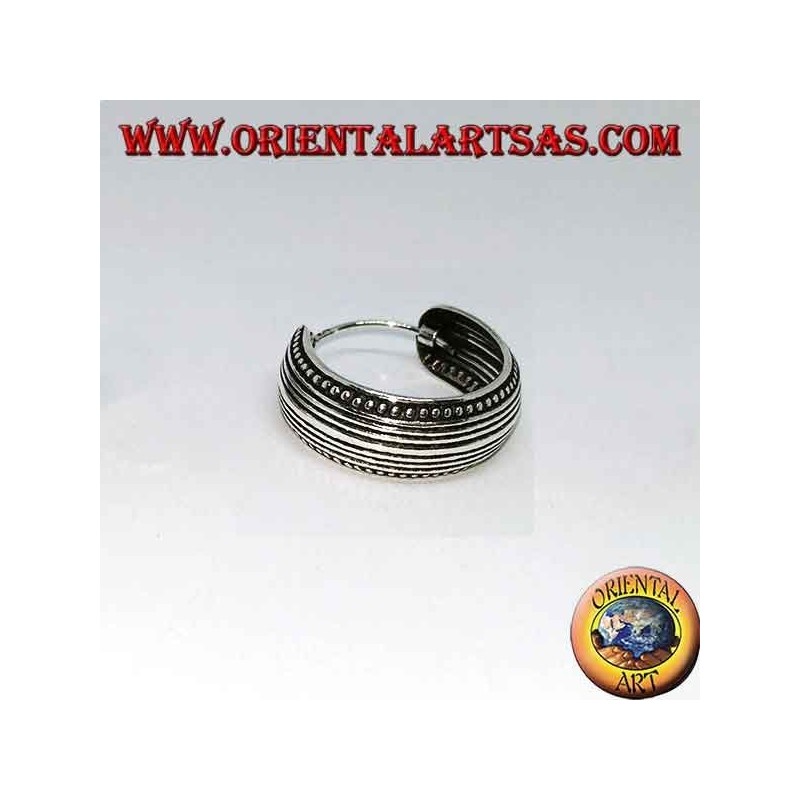 20 mm gemeißelte breite abgerundete Creolen aus Silber (1)