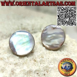 Silver lobe earrings with flat round nacre with smooth edge 18 mm Ø