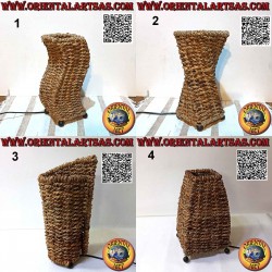 Ethnic table lamp in woven...