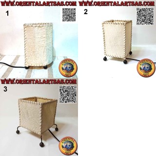 Lampada da tavolo etnica in Tapa o Ngatu (corteccia d'albero) da 20 cm, varie forme