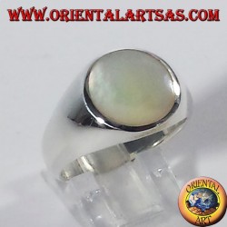 anillo de plata con la madre de la perla redonda
