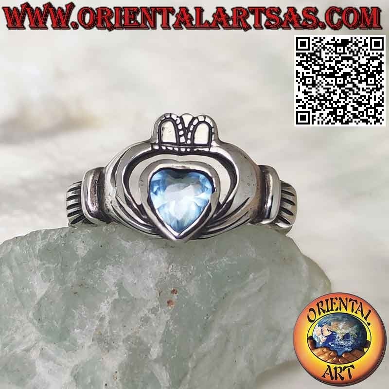 Anello in argento Claddagh Irlandese (Amore lealtà ed amicizia) bombato con cuore di topazio blu (1)