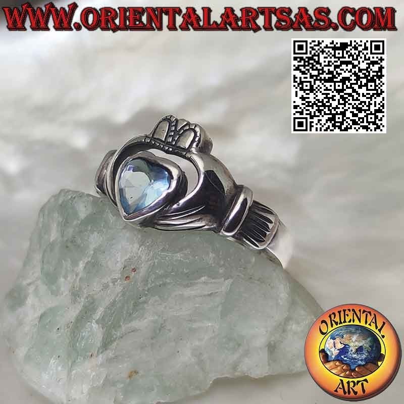 Irischer Claddagh-Silberring (Love Loyalität und Freundschaft) gewölbt mit blauem Topas-Herz (1)